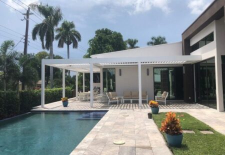 3-STRUCTURES-WHITE-ATTACHED-TO-THE-HOUSE-e1686343317519