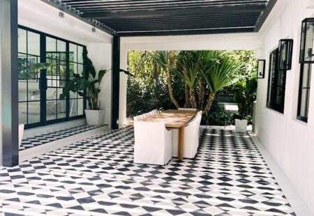 black-louvered-roof-1